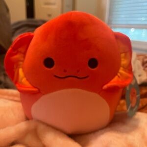 NWT 8” Maxie the frilled lizard squishmallow